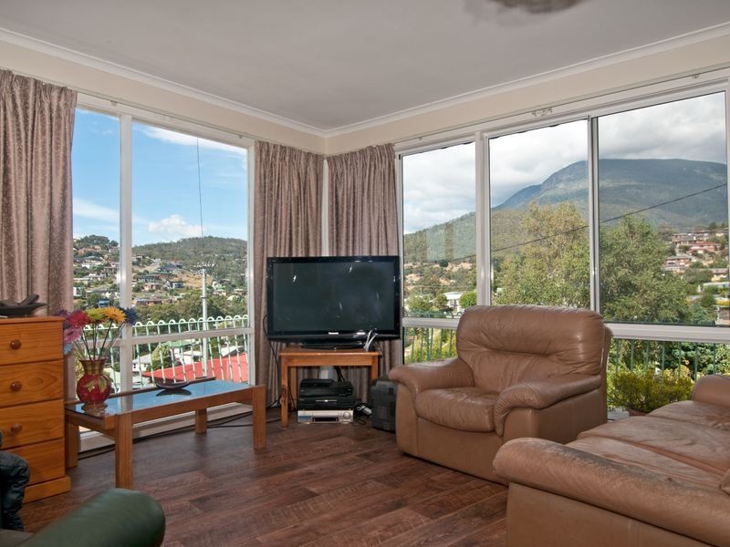 16 Kalang Avenue, Lenah Valley TAS 7008