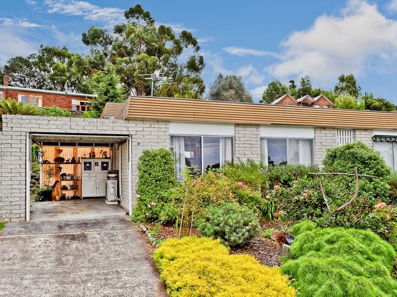 1/32 Pearl Place, Blackmans Bay TAS 7052