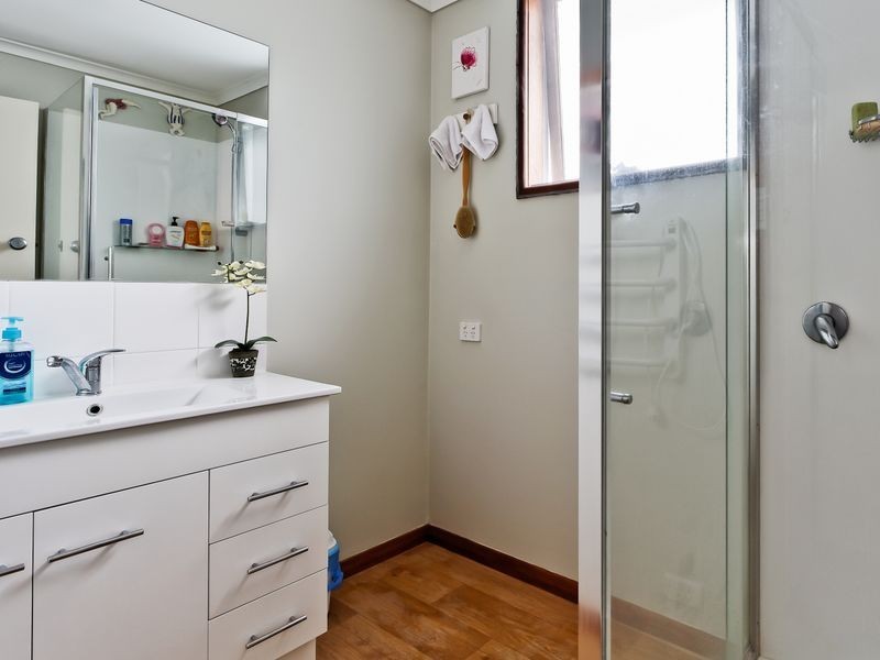 1/32 Pearl Place, Blackmans Bay TAS 7052