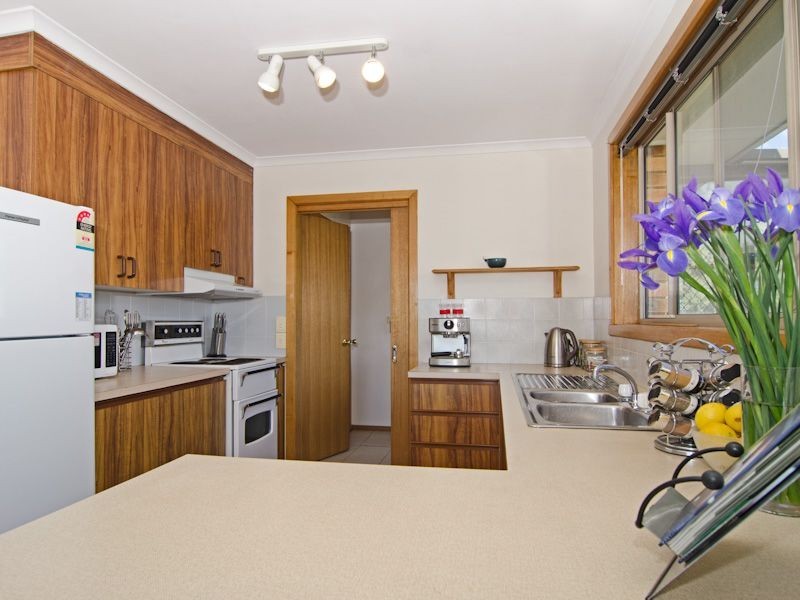 25 Cuthbertson Place, Lenah Valley TAS 7008