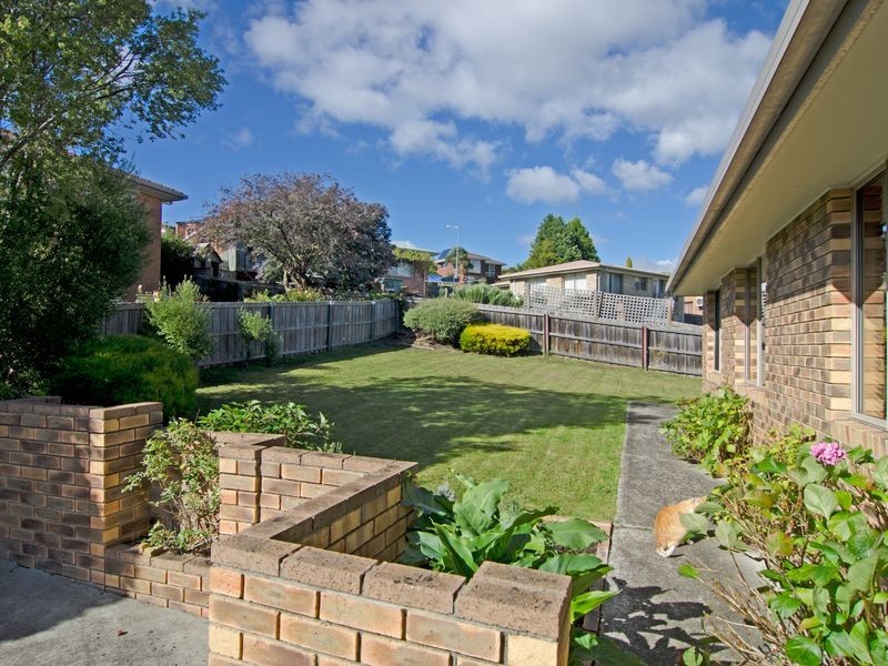 25 Cuthbertson Place, Lenah Valley TAS 7008
