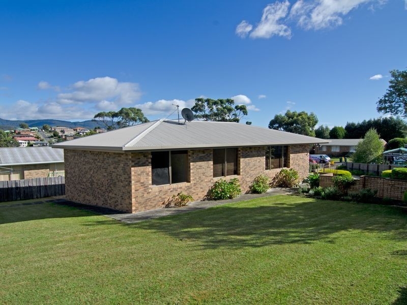 25 Cuthbertson Place, Lenah Valley TAS 7008