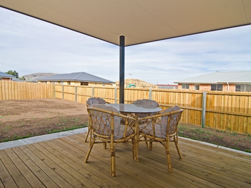 8 Thomas Court, Brighton TAS 7030