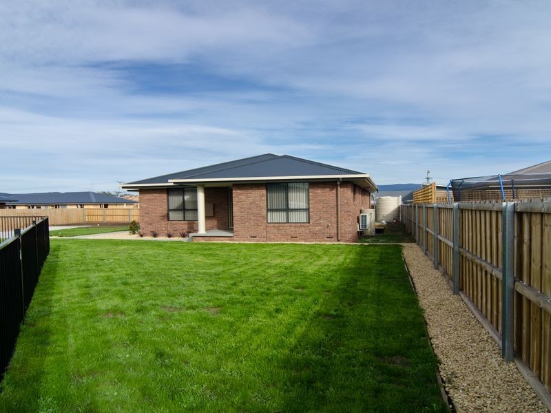 8 Thomas Court, Brighton TAS 7030