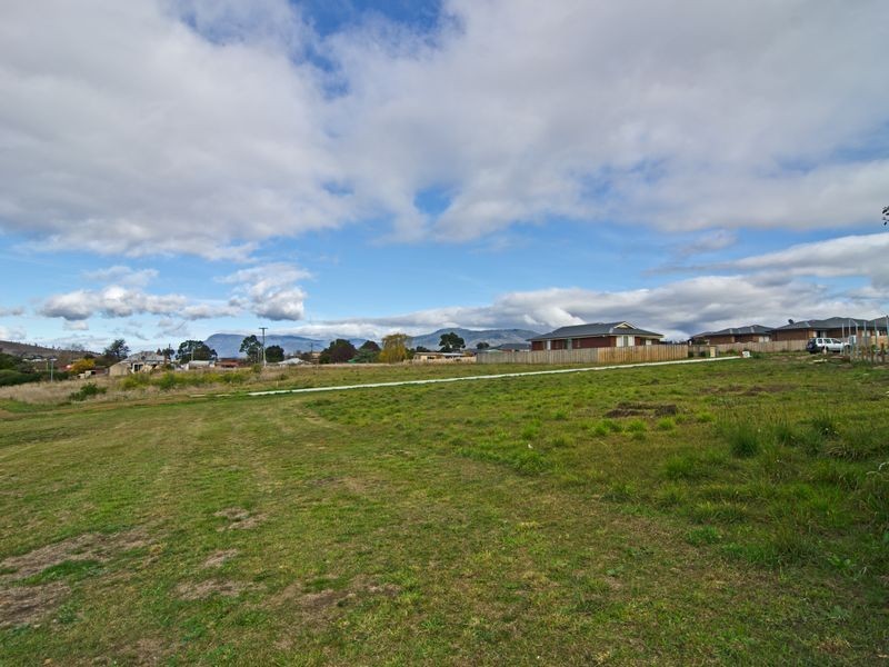 11 Joseph Link, Brighton TAS 7030