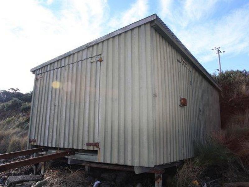 White Beach TAS 7184