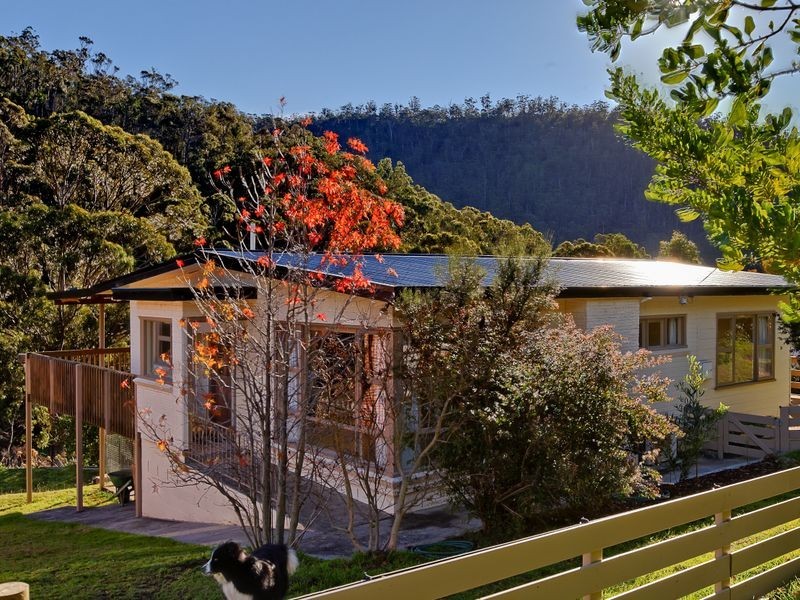 24 Glenlusk Road, Berriedale TAS 7011