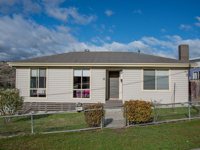 11 Nicholson Street, New Norfolk TAS 7140