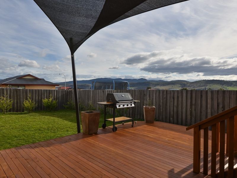 13 Brooke Street, Brighton TAS 7030