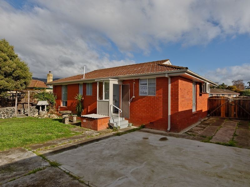 30 Cox Avenue, New Norfolk TAS 7140