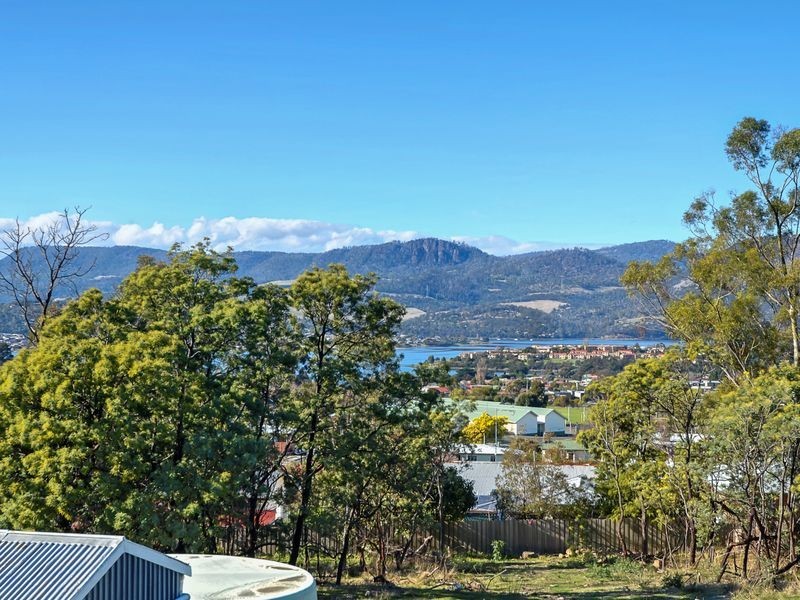 9 & 10/123a Abbotsfield Road, Claremont TAS 7011