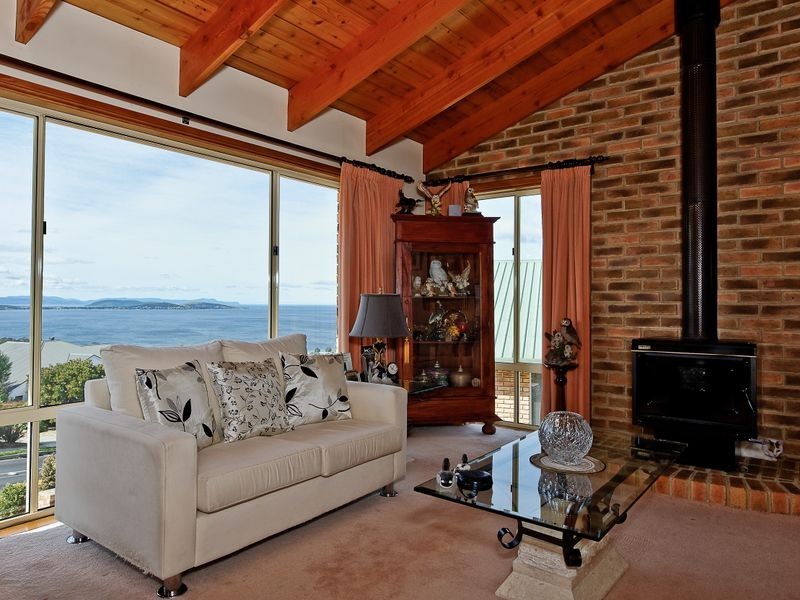 8 Timbertop Drive, Blackmans Bay TAS 7052