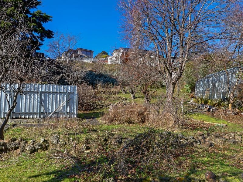 20 Brushy Creek Road, Lenah Valley TAS 7008