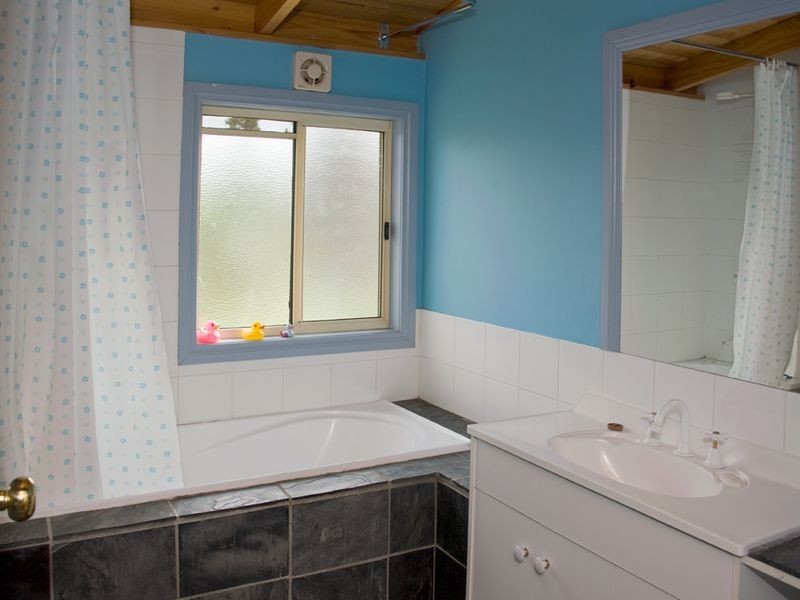 41 Winston Avenue, Seven Mile Beach TAS 7170