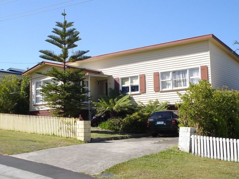13 Paringa Road, Glenorchy TAS 7010