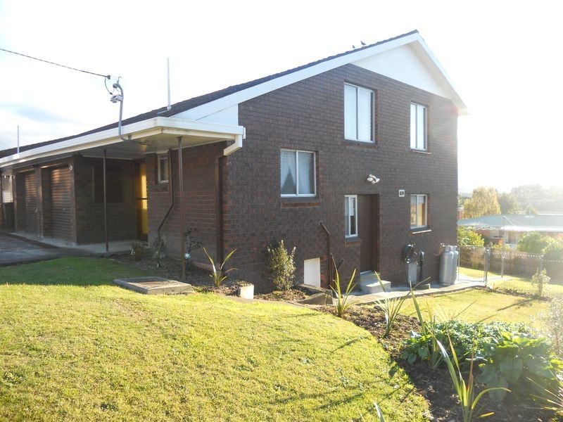 2/4 Parremore Street, Rosetta TAS 7010