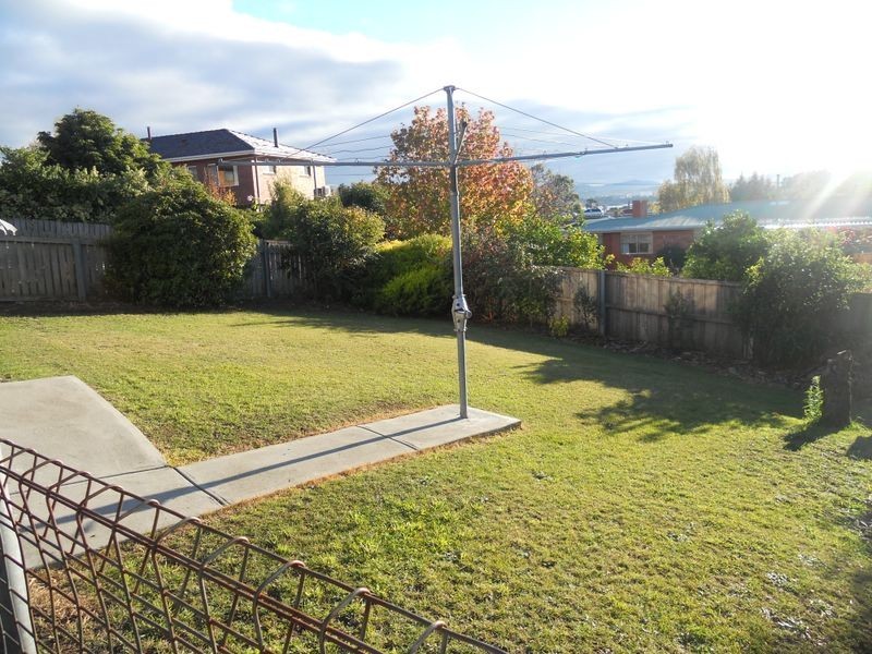 2/4 Parremore Street, Rosetta TAS 7010
