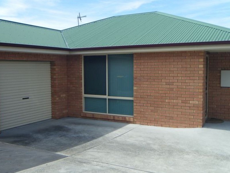 2/25 Ashbolt Crescent, Lutana TAS 7009