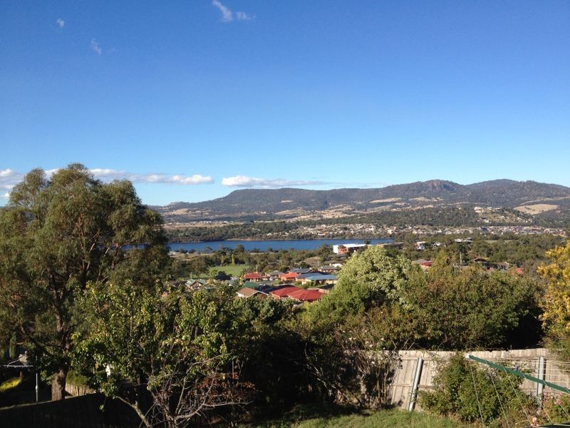 6 Newitt Drive, Austins Ferry TAS 7011