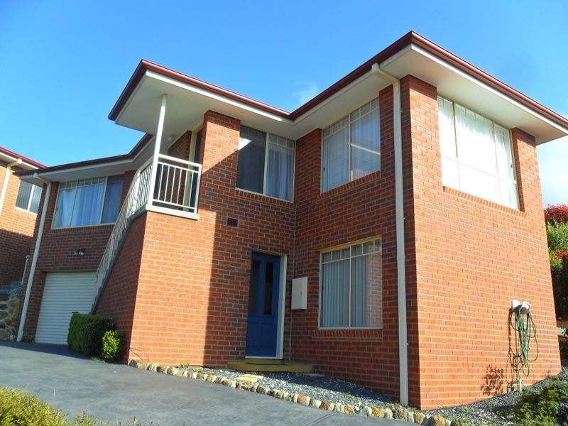 1/52 Rosehill Crescent, Lenah Valley TAS 7008