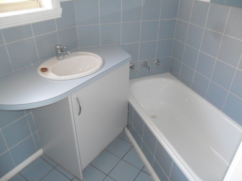 1/52 Rosehill Crescent, Lenah Valley TAS 7008