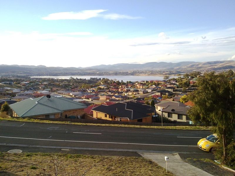 51 Arncliffe Road, Austins Ferry TAS 7011