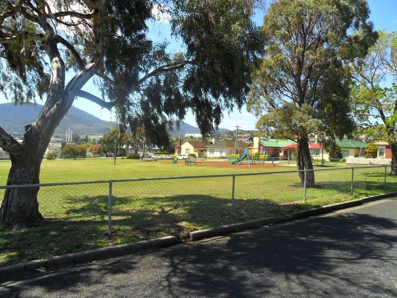 15 St Aubyn Square, Moonah TAS 7009