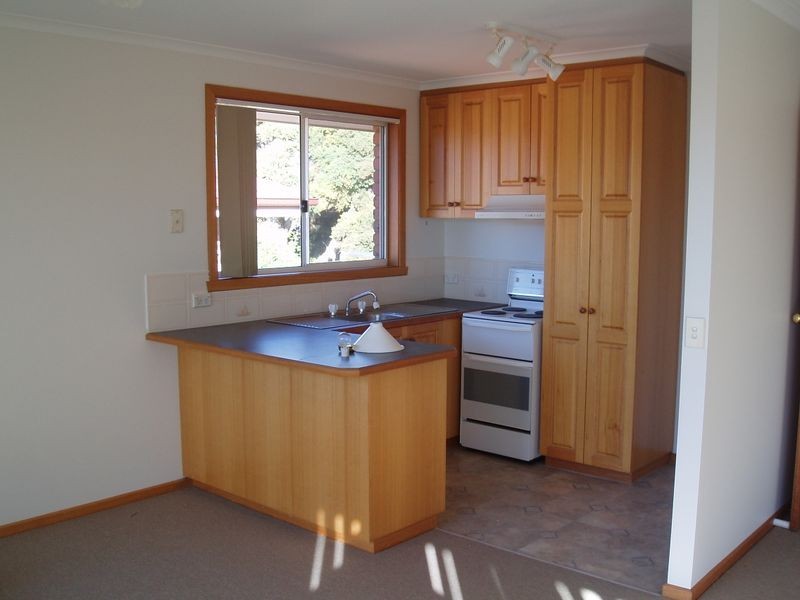 10/38 Amiens Avenue, Derwent Park TAS 7009