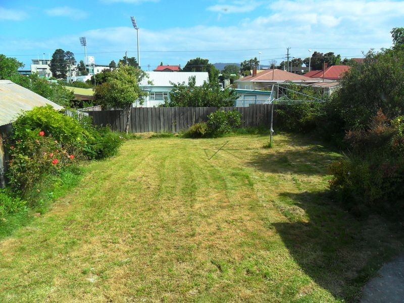 25 York Street, Bellerive TAS 7018