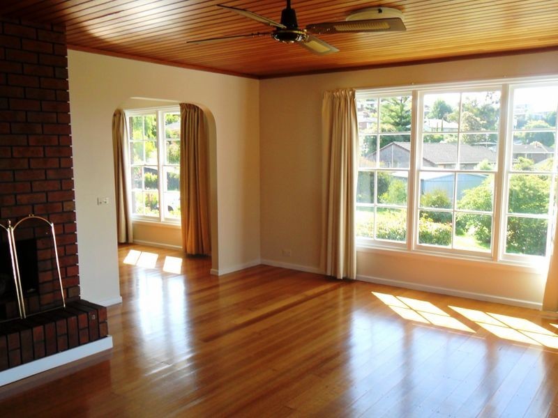 11 Amberley Court, Blackmans Bay TAS 7052