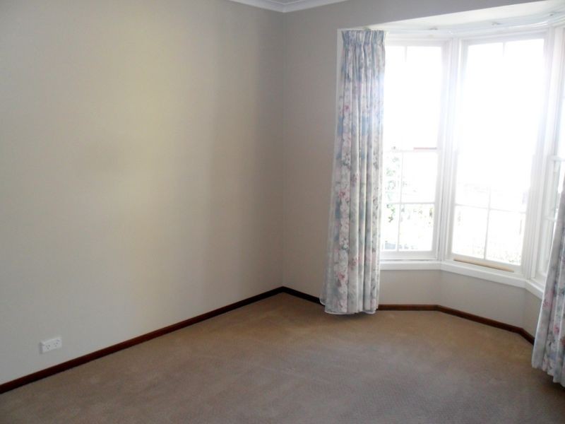 11 Amberley Court, Blackmans Bay TAS 7052