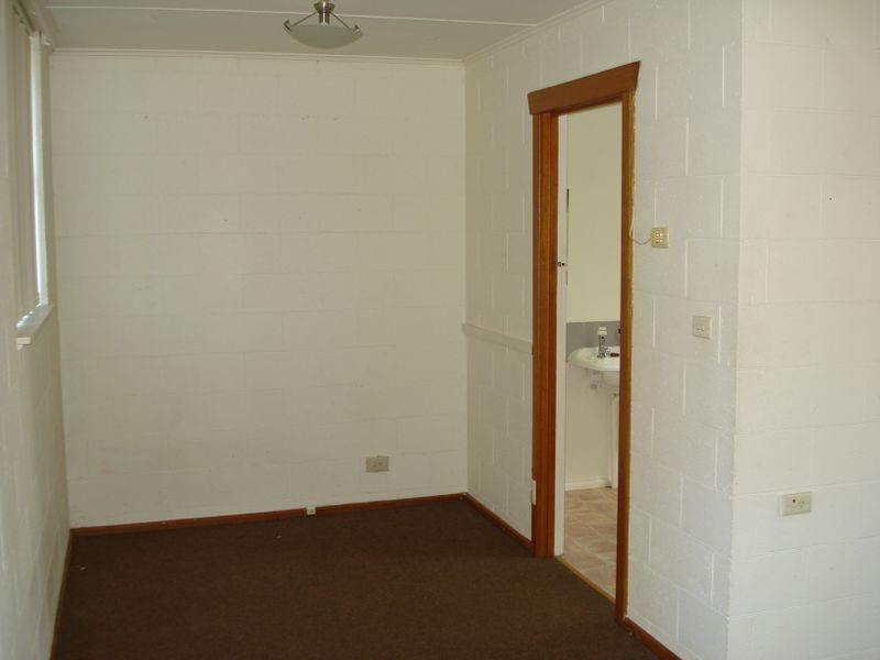 4/50 Burtonia Street, Rokeby TAS 7019