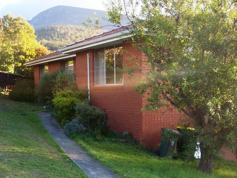 41 Sharps Road, Lenah Valley TAS 7008
