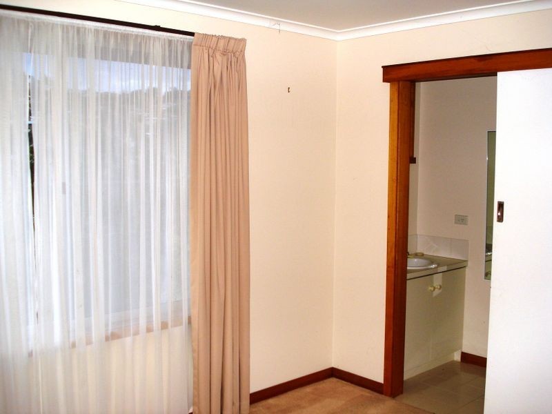 41 Sharps Road, Lenah Valley TAS 7008