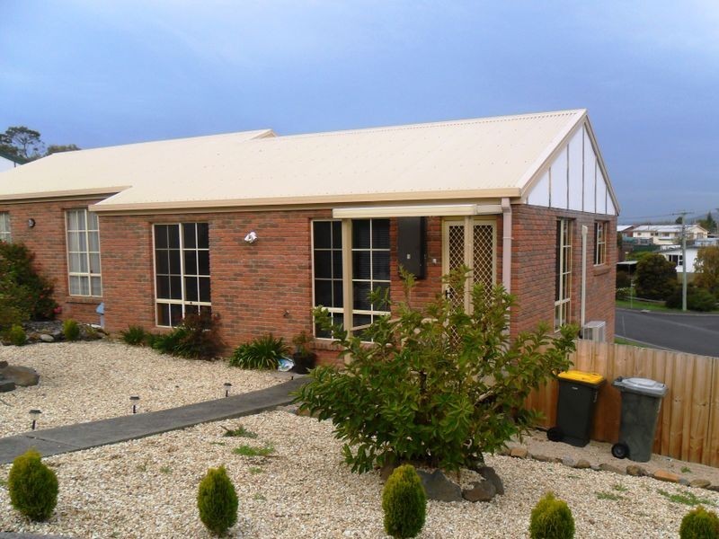 1/84 Hilton Road, Claremont TAS 7011