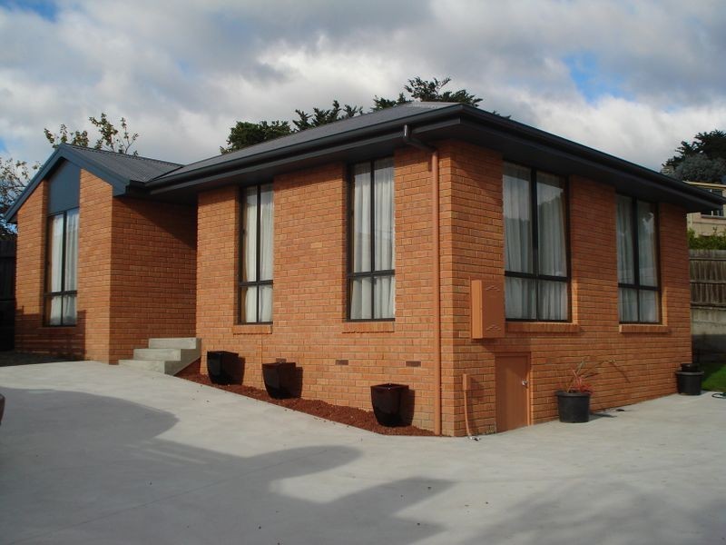 2/28 Brent Street, Glenorchy TAS 7010