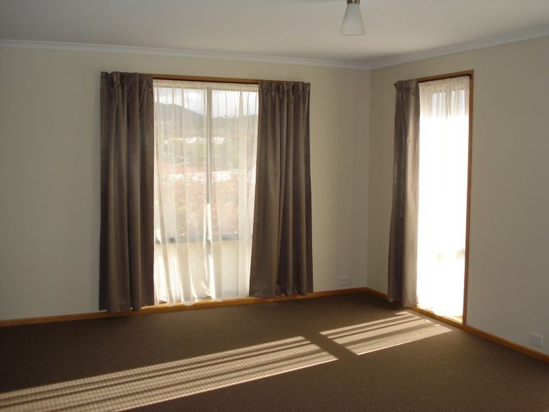 2/28 Brent Street, Glenorchy TAS 7010