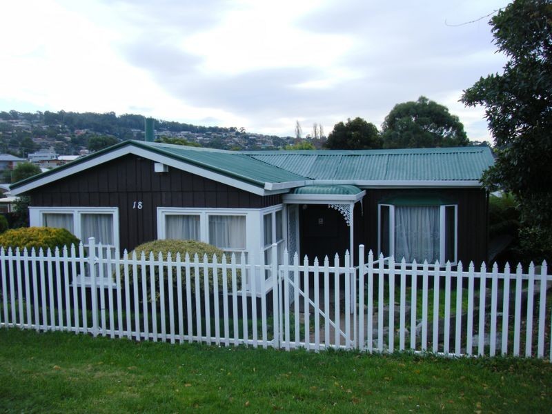 18 View Street, Blackmans Bay TAS 7052