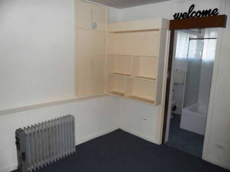 1/8 Woolten Place, Sandy Bay TAS 7005