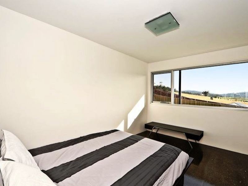 8 Chaplains Close, Howrah TAS 7018