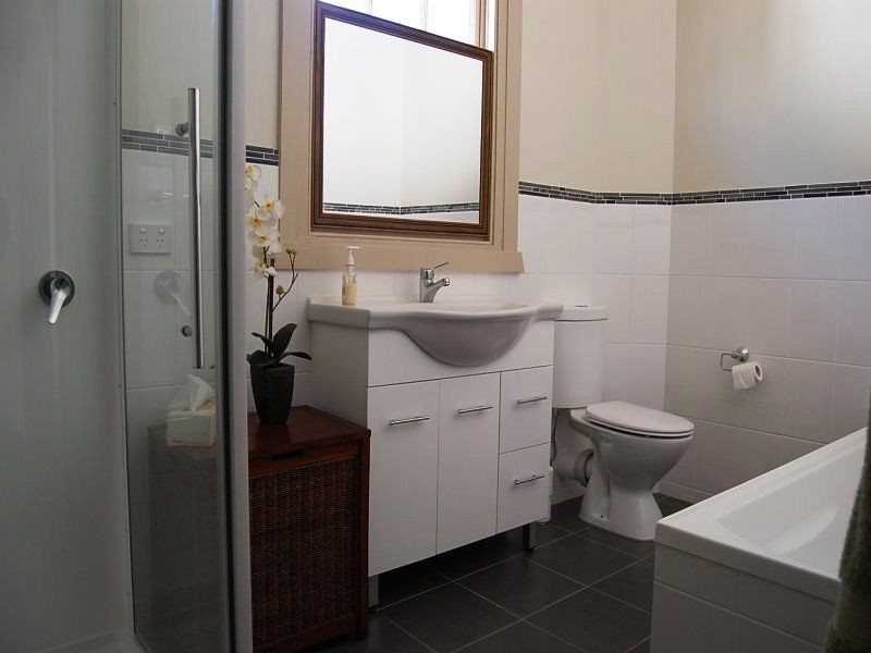 11 Cook Street, Lutana TAS 7009