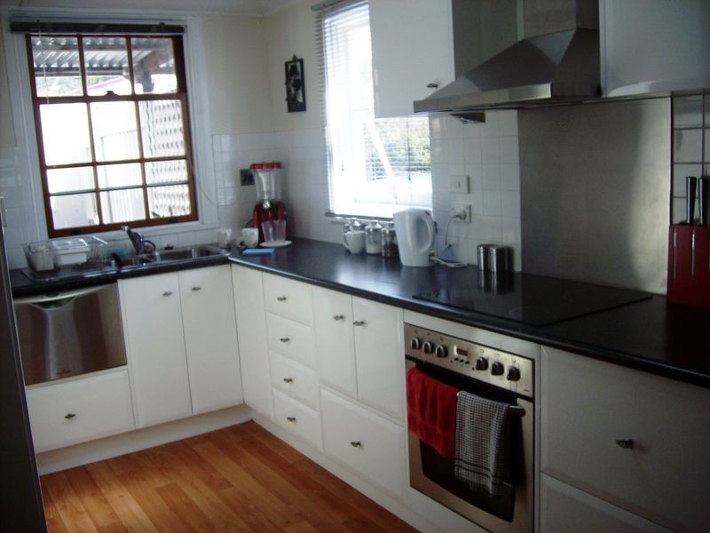 512 Main Road, Montrose TAS 7010