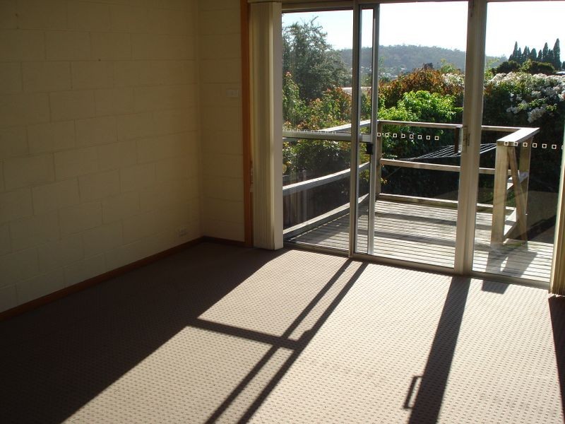 4/67 Giblin Street, Lenah Valley TAS 7008