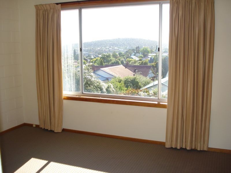 4/67 Giblin Street, Lenah Valley TAS 7008