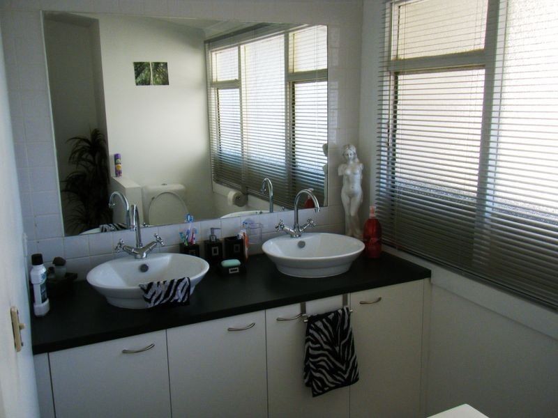 512 Main Road, Montrose TAS 7010