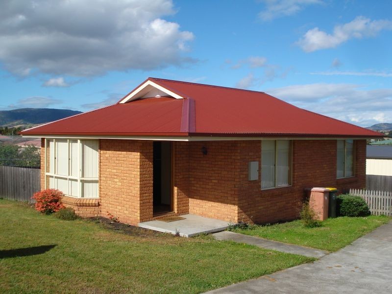 1/1 Alice Place, Brighton TAS 7030