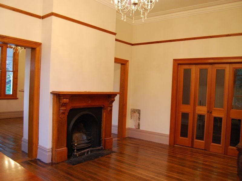 21 Stoke Street, New Town TAS 7008