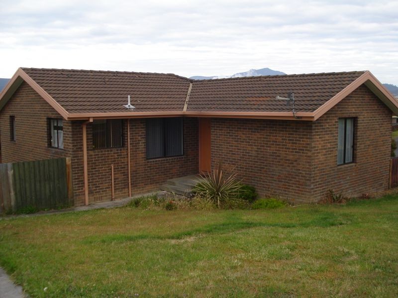 2 Briar Crescent, Gagebrook TAS 7030