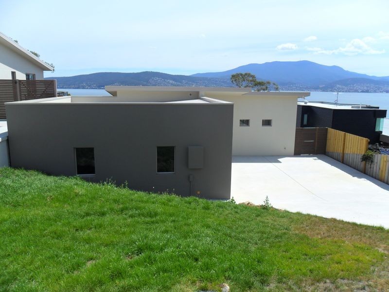 571 Oceana Drive, Howrah TAS 7018