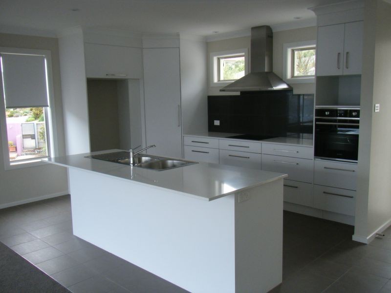 571 Oceana Drive, Howrah TAS 7018